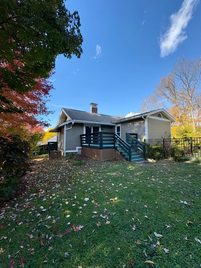 Photo - 6029 Lockard Ave