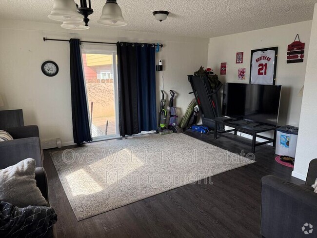Building Photo - 627 N Klevin St Unit A Rental