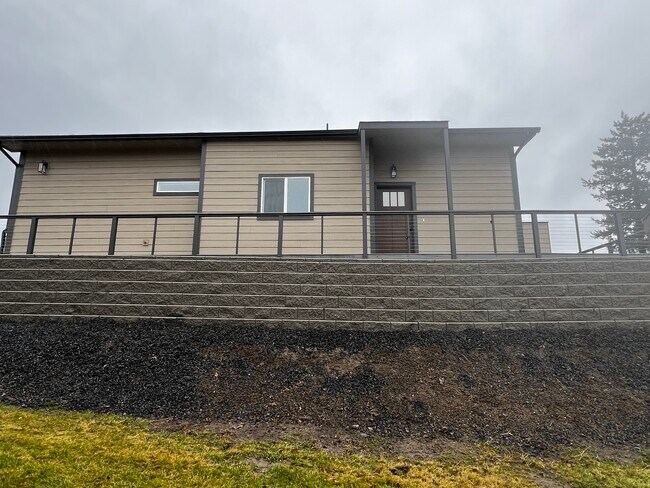 Photo - 10118 N Milbrath Ln Unit Five Mile Apartment