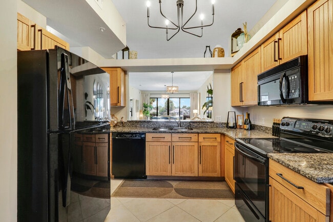 Photo - 370 Golfview Rd Unit 202