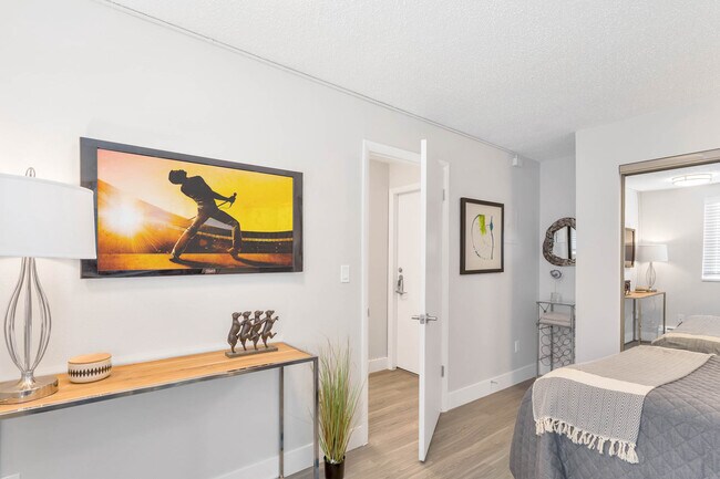 Photo - 10 South Penn