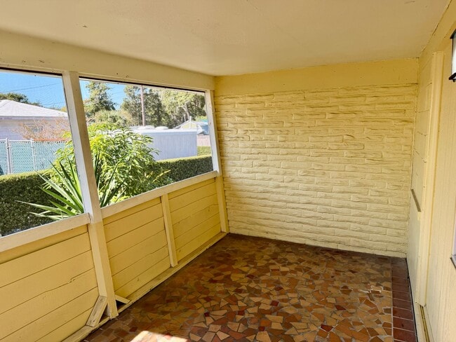 Photo - Amazing 2/1 so Close to the Ocean that you can see it from your Street!