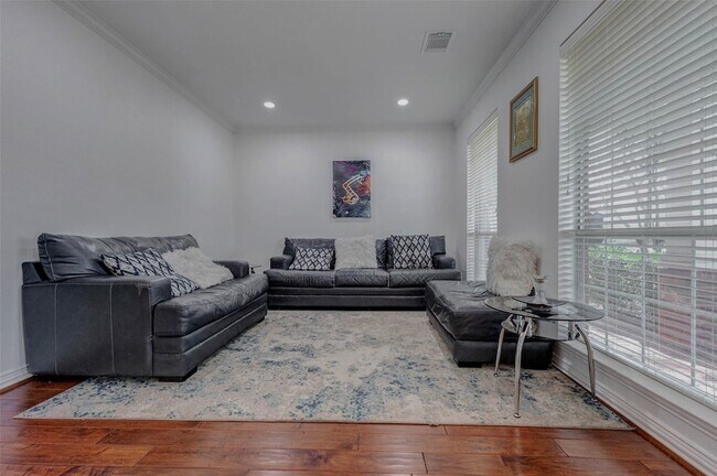 Photo - 26511 Cresent Cove Ln