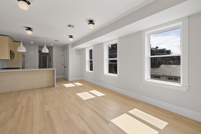 Photo - 22 Paris St Unit 3