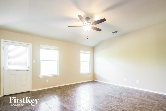 Photo - 2115 Emerald Edge