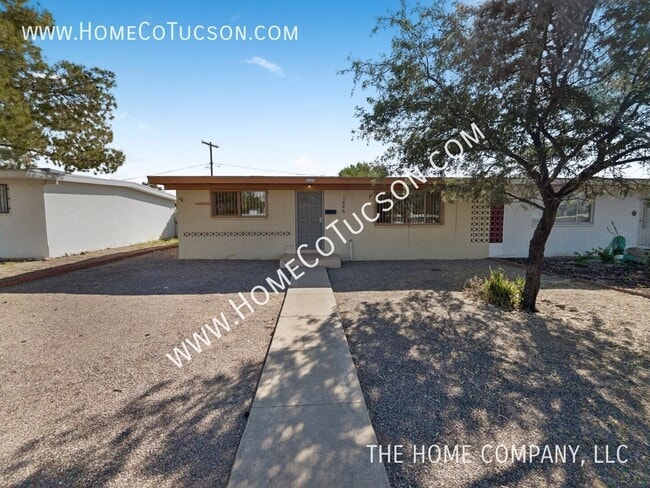 Photo - 1446 E Iowa Dr