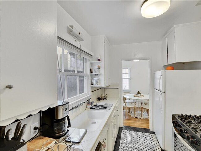 Photo - 4266 Troost Ave