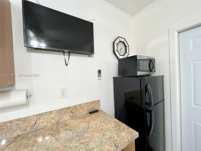 Photo - 3054 NW 18th St Unit 2