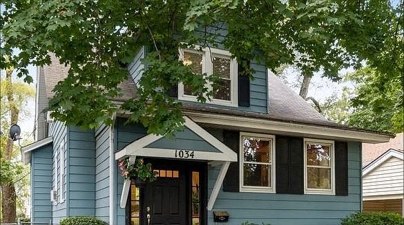 Building Photo - 1034 Chestnut St