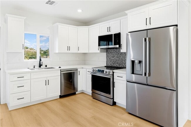 Photo - 4038 Somers Ave