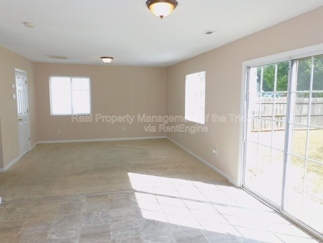 Photo - 5402 Carriage Woods Dr