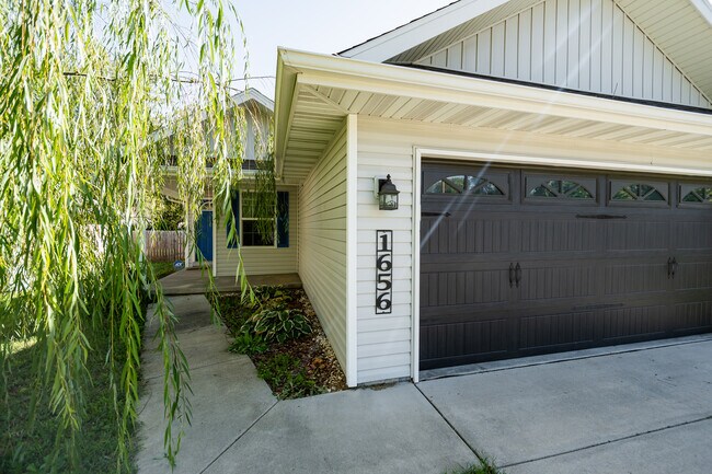 Photo - 1656 N Marlan Ave