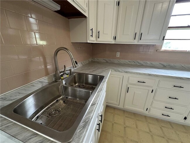 Photo - 1243 Cranston St Apartment