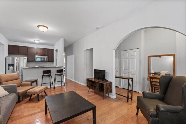Photo - 5956 Kingsbury Ave Unit 1F
