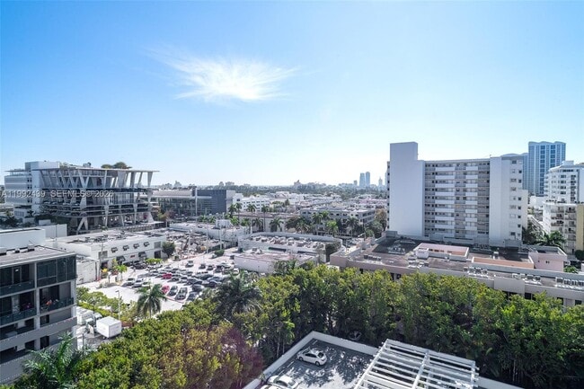 Photo - 1688 West Ave Unidad 1008