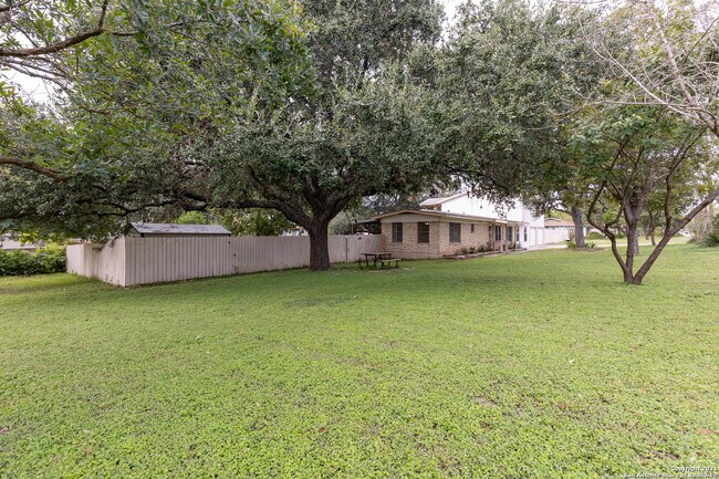 Photo - 224 Shadyview Dr