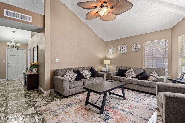 Photo - 757 Hempstead Dr