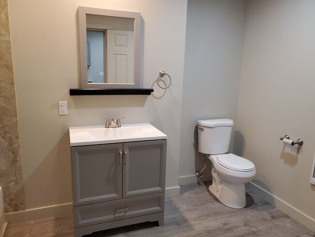 Photo - 134 E Lemon St Unit Apt. 1