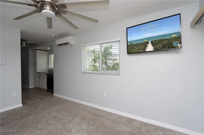 Photo - 8109 Country Rd Unit 201