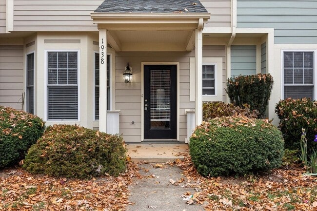 Photo - 1938 Tudor Court