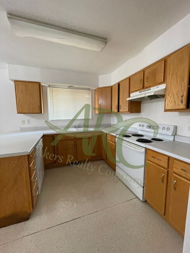 Photo - 2722 Poplar St Unit A