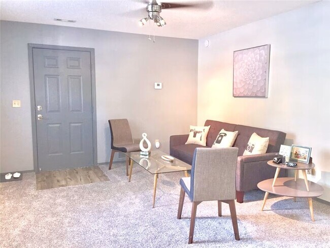 Photo - 106 NW Park St Unit D