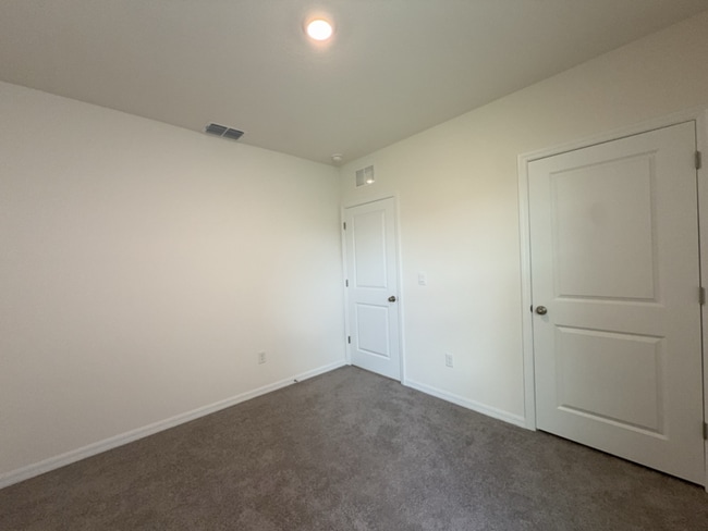 Photo - 5699 Chorleywood Ln