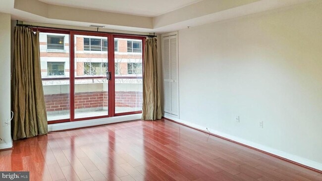 Photo - 2301 N St NW Unit 404