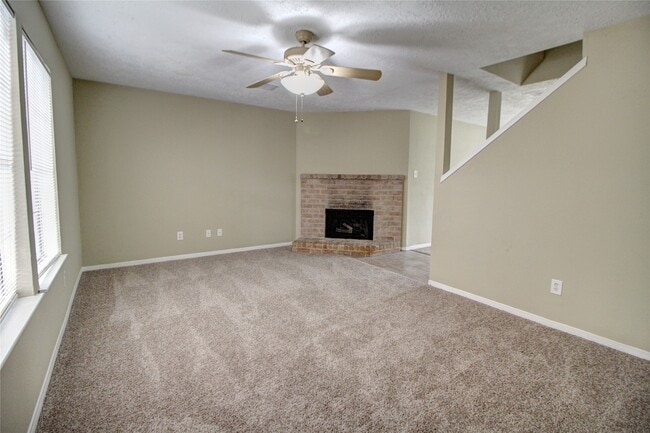Photo - 10024 Spring Pl Dr
