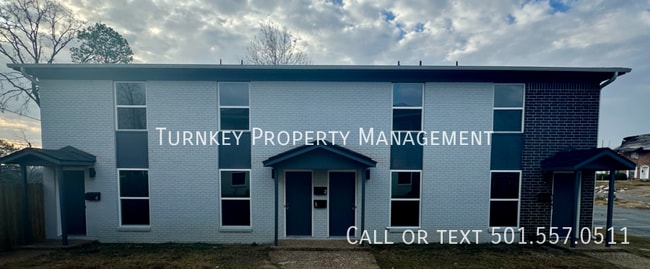 Building Photo - 1821 Sanford Dr Unit 3