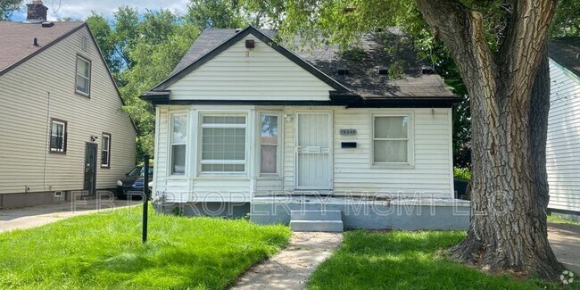 Building Photo - 19249 Eureka St Rental