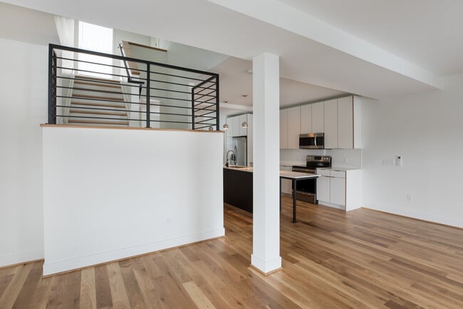 Photo - 54 West Ave Unidad 6