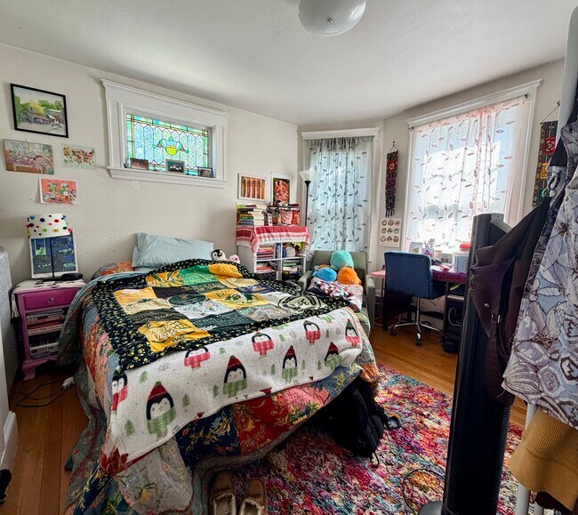 Building Photo - 91 Academy Hill Rd Unit 91