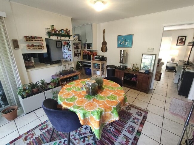 Photo - 1616 Glencrest Dr