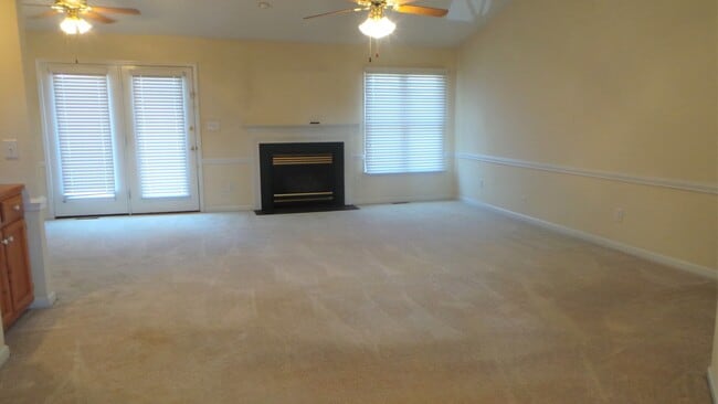 Photo - ~~~ Extremely Appealing ~~~