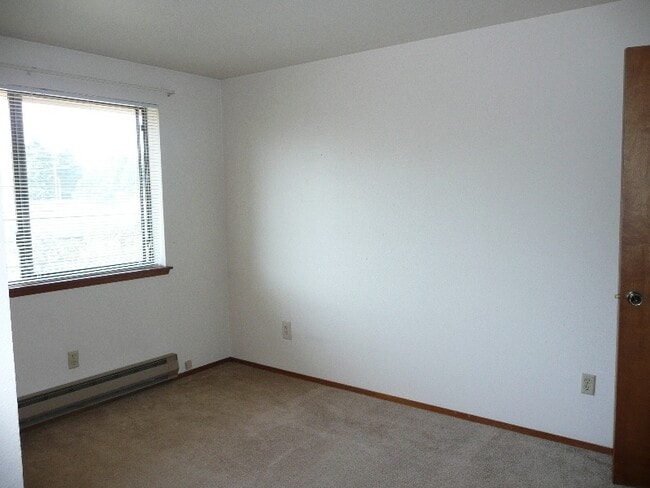 Photo - Cute 2 Bedroom Townhouse In Spanaway!!