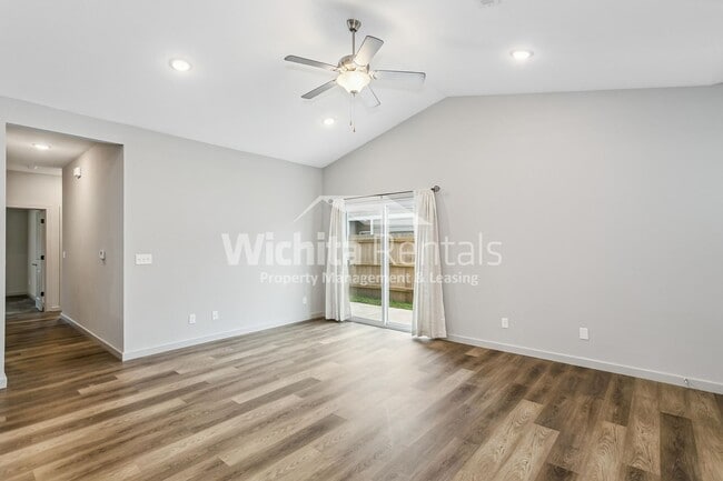Photo - Move-In Ready Duplex in Bel Aire!