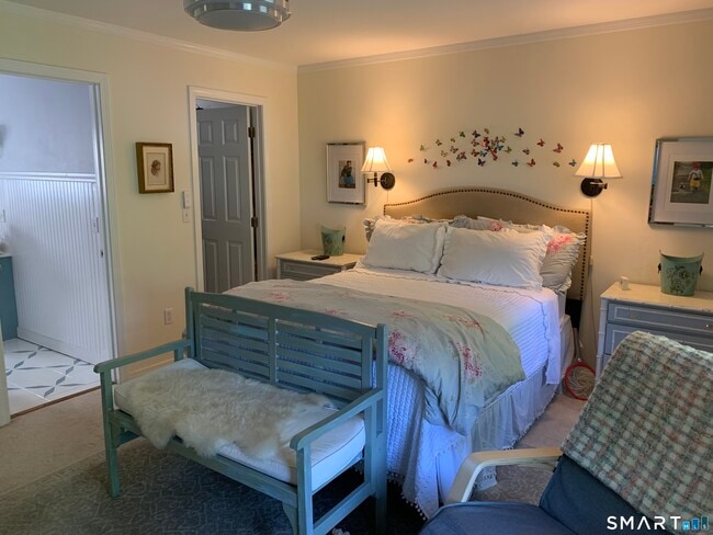 Photo - 160 Russell St