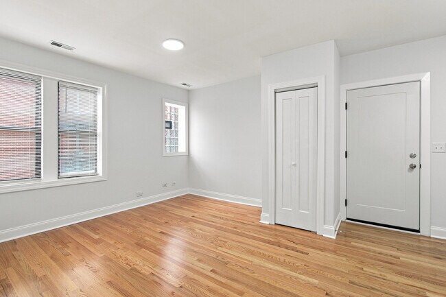 Photo - 3731 N Elston Ave Unidad 2N
