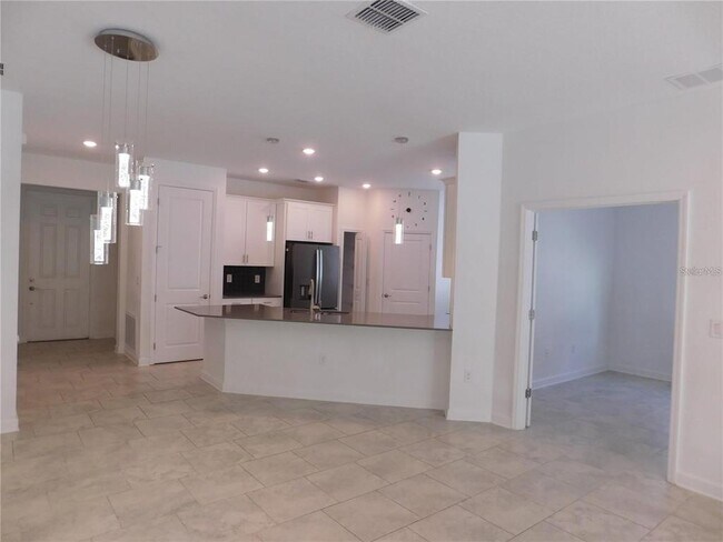 Photo - 1830 Good Neighbor Lp