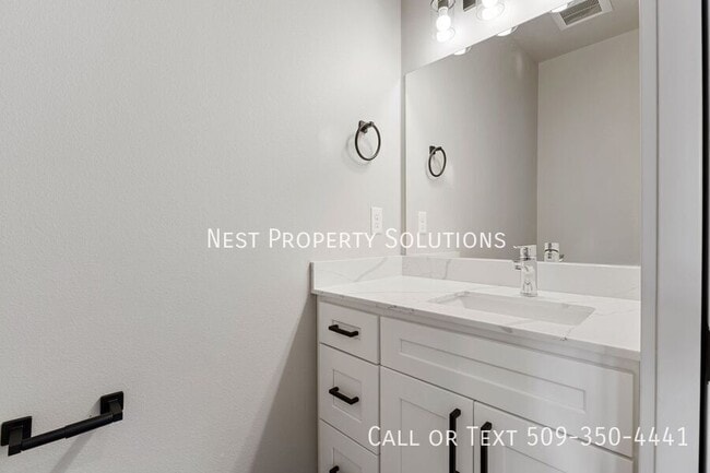 Photo - 370 Ivy St NE Unidad A4