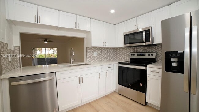 Photo - 4291 NW 9th Ave Unit 101