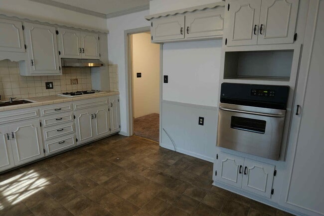 Photo - 5018 Rosehill Dr