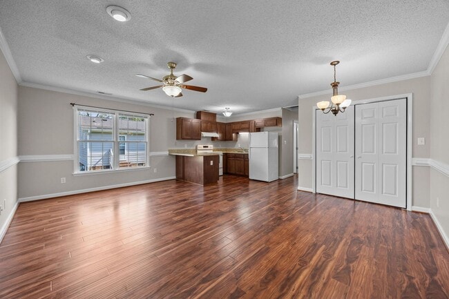 Building Photo - Two bedroom in Coats, NC! Rental