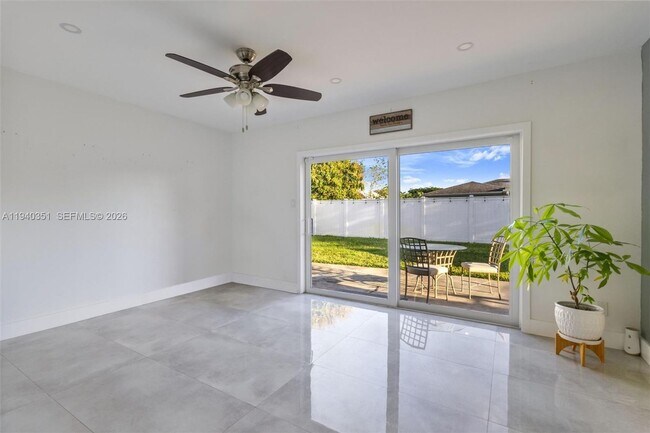 Photo - 8014 NW 101st Ave