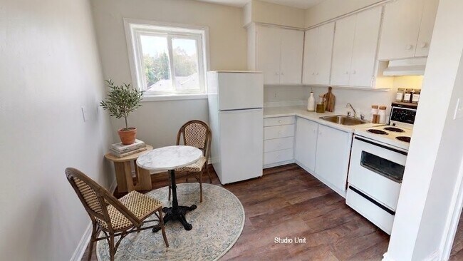 Photo - Riverview Apartments