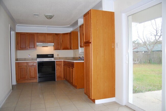 Photo - 1005 Debra Dr