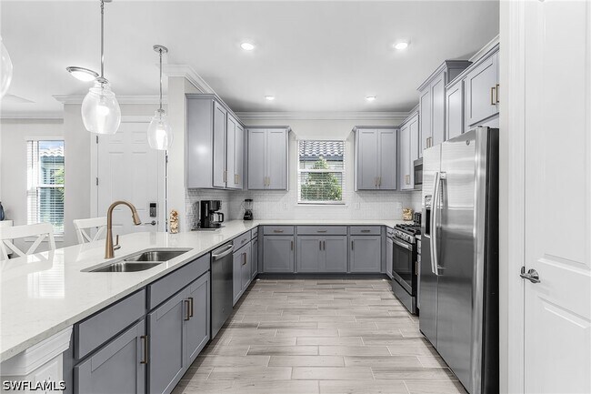 Photo - 15561 Vittorio St