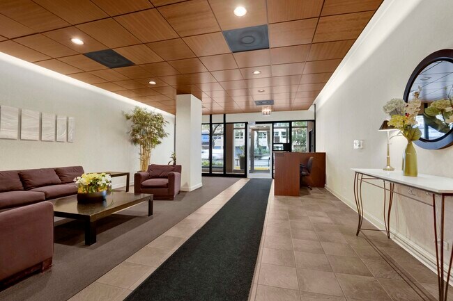 Photo - 3110 N Sheridan Rd