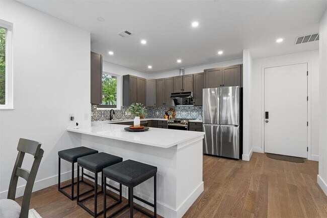Photo - 1208 W Oltorf St Unit B